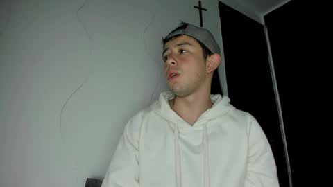 ALEC ANDREWS online show from 01/03/25, 06:57