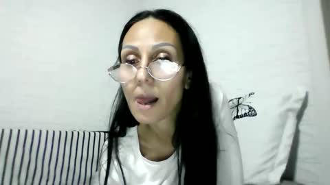 Snapshot of aledina78 chatting on 01/14/26, 02:55 aledina78 online show from 01/14/26, 02:55
