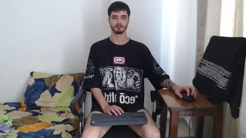 Snapshot of aleex_miller chatting on 10/29/25, 02:08 aleex_miller online show from 10/29/25, 02:08