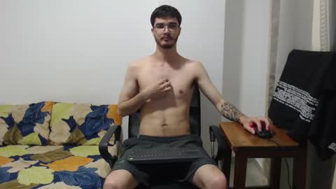 Snapshot of aleex_miller chatting on 11/01/25, 02:13 aleex_miller online show from 11/01/25, 02:13