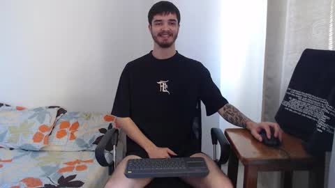 Snapshot of aleex_miller chatting on 11/07/25, 04:07 aleex_miller online show from 11/07/25, 04:07