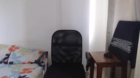 Snapshot of aleex_miller chatting on 11/08/25, 10:19 aleex_miller online show from 11/08/25, 10:19