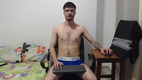 Snapshot of aleex_miller chatting on 11/22/25, 01:15 aleex_miller online show from 11/22/25, 01:15