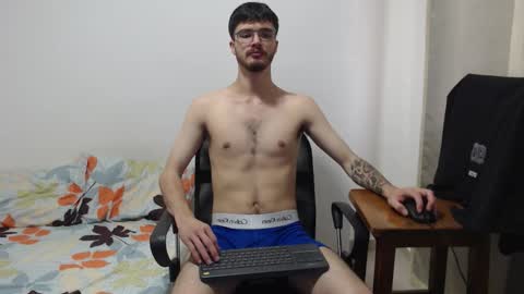 Snapshot of aleex_miller chatting on 11/27/25, 11:56 aleex_miller online show from 11/27/25, 11:56