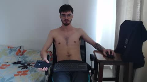 Snapshot of aleex_miller chatting on 11/28/25, 04:20 aleex_miller online show from 11/28/25, 04:20