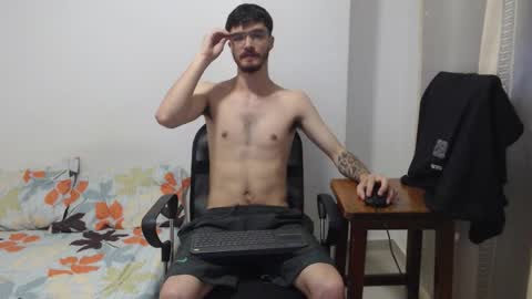 Snapshot of aleex_miller chatting on 11/30/25, 09:02 aleex_miller online show from 11/30/25, 09:02