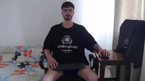 Snapshot of aleex_miller chatting on 11/30/25, 10:03 aleex_miller online show from 11/30/25, 10:03