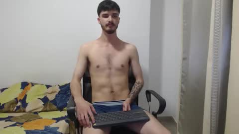 Snapshot of aleex_miller chatting on 12/14/25, 12:05 aleex_miller online show from 12/14/25, 12:05