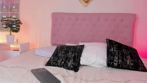 Snapshot of aleexiiaa chatting on 10/05/25, 02:04 aleexiiaa online show from 10/05/25, 02:04