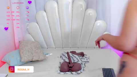 Snapshot of alehank chatting on 11/20/25, 05:40 Roxana online show from 11/20/25, 05:40