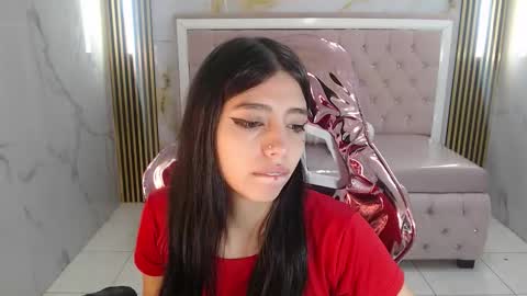 Snapshot of alehp_rose_s chatting on 11/13/25, 01:10 Ale online show from 11/13/25, 01:10