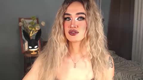 aleinacroft online show from 10/05/25, 01:37