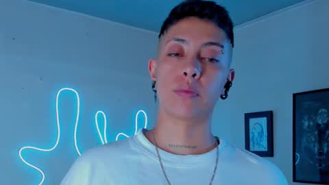 Snapshot of aleja1214 chatting on 10/29/25, 06:04 Alejandra online show from 10/29/25, 06:04