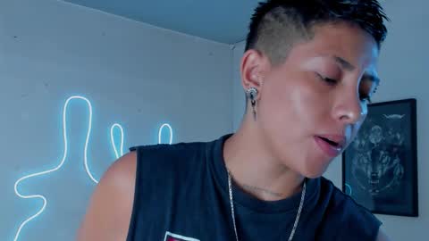 Snapshot of aleja1214 chatting on 11/20/25, 01:17 Alejandra online show from 11/20/25, 01:17