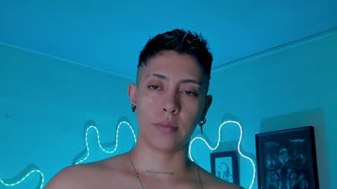 Snapshot of aleja1214 chatting on 04/29/26, 08:37 Alejandra online show from 04/29/26, 08:37