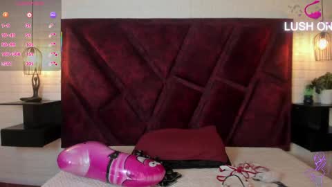 aleja__slav3 online show from 04/11/26, 08:57