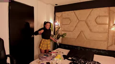 aleja__slav3 online show from 06/11/26, 09:57