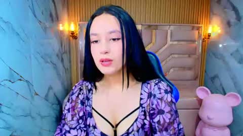 Snapshot of aleja_r_ chatting on 06/13/26, 07:34 Aleja online show from 06/13/26, 07:34