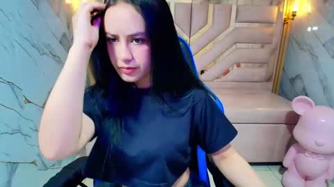 Aleja  online show from 07/04/26, 08:04