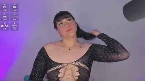Snapshot of aleja_rossi chatting on 01/10/25, 06:17 Aleja online show from 01/10/25, 06:17