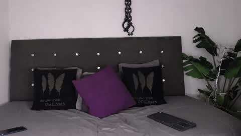 Snapshot of aleja_spearsx chatting on 11/26/25, 11:11 Alejandra online show from 11/26/25, 11:11