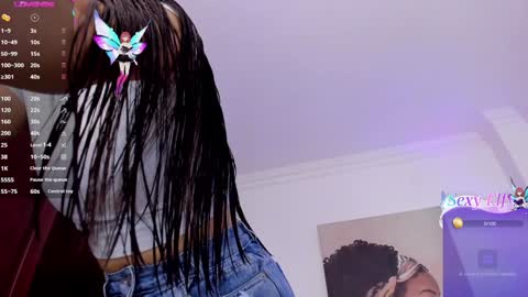 Alejandra online show from 12/14/24, 11:39