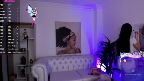 Alejandra online show from 12/24/24, 11:17
