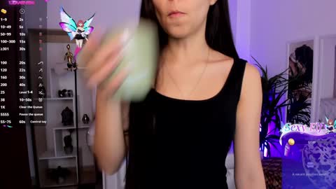 Alejandra online show from 12/27/24, 11:28