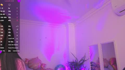Alejandra online show from 07/23/26, 11:30