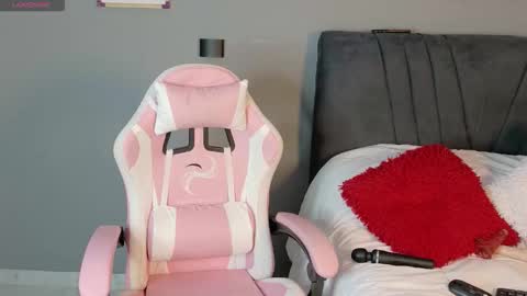 Snapshot of alejaa_jonees chatting on 09/28/25, 12:27 Alejandra Jones online show from 09/28/25, 12:27