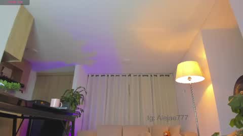 A L E J A N D R A online show from 06/20/26, 11:02