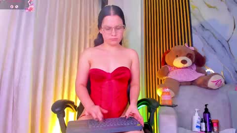 Snapshot of alejagarcia_ chatting on 05/14/26, 09:32 CUTE ALEJA online show from 05/14/26, 09:32
