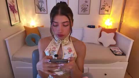 Snapshot of alejandhra chatting on 07/11/26, 12:30 Alejandhra online show from 07/11/26, 12:30