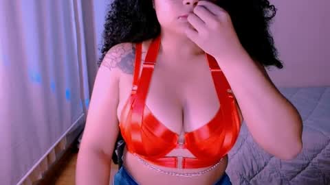 Alejandra  online show from 04/03/26, 11:25