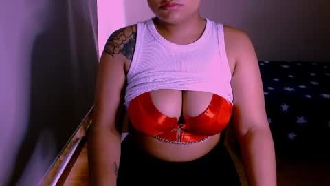 Alejandra  online show from 06/06/26, 07:29