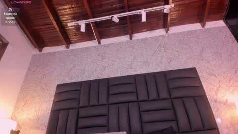 Snapshot of alejandra_vives chatting on 12/13/24, 11:50 Aleja online show from 12/13/24, 11:50