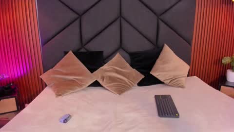 Snapshot of alejandra_vives chatting on 01/24/25, 12:09 Aleja online show from 01/24/25, 12:09