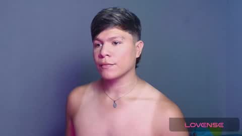 Alejandro G online show from 10/25/25, 06:02