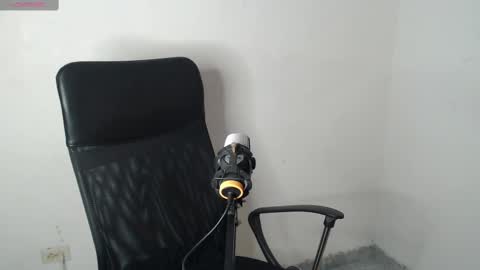 Snapshot of alejandrojf_00 chatting on 12/18/24, 03:04 Daiki jack online show from 12/18/24, 03:04