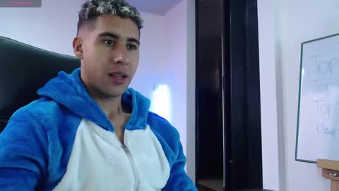 Snapshot of alejandrojf_00 chatting on 01/04/25, 05:58 Daiki jack online show from 01/04/25, 05:58