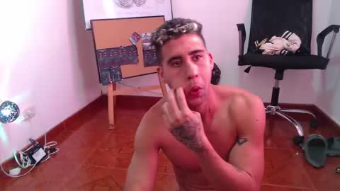 Snapshot of alejandrojf_00 chatting on 01/19/25, 10:17 Daiki jack online show from 01/19/25, 10:17