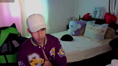 Snapshot of alejandrojf_00 chatting on 10/05/25, 05:22 Daiki jack online show from 10/05/25, 05:22