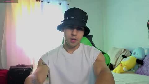 Snapshot of alejandrojf_00 chatting on 10/17/25, 02:19 Daiki jack online show from 10/17/25, 02:19