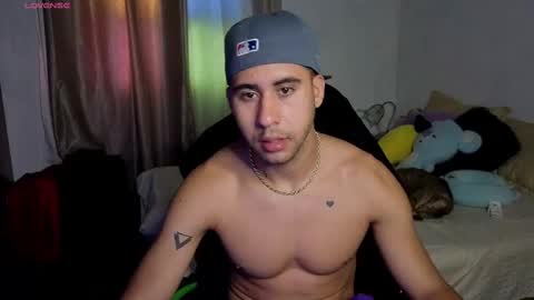 Snapshot of alejandrojf_00 chatting on 10/27/25, 01:04 Daiki jack online show from 10/27/25, 01:04