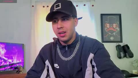 Snapshot of alejandrojf_00 chatting on 11/30/25, 01:04 Daiki jack online show from 11/30/25, 01:04