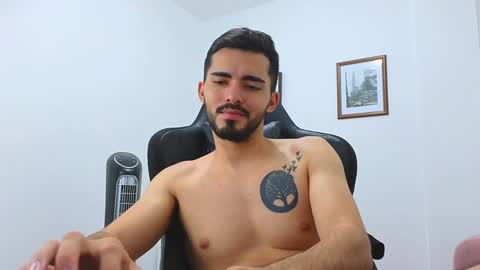 alejandroo_7 online show from 12/27/24, 10:26