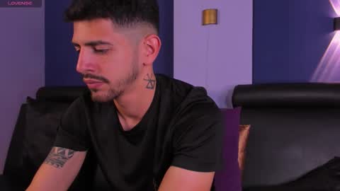 Snapshot of alejandrostorm chatting on 10/01/25, 08:15 Alejo online show from 10/01/25, 08:15