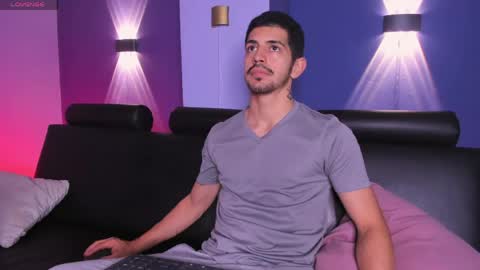 Snapshot of alejandrostorm chatting on 06/01/26, 11:45 Alejo online show from 06/01/26, 11:45