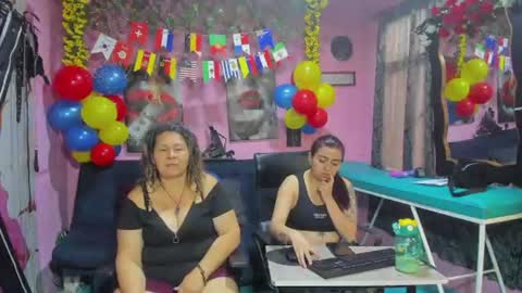 zoe and Kataleya online show from 06/16/26, 01:36