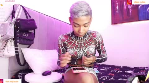 Snapshot of alejo_cute chatting on 12/28/24, 04:09 alejo_cute online show from 12/28/24, 04:09